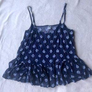 Old navy ruffled tank